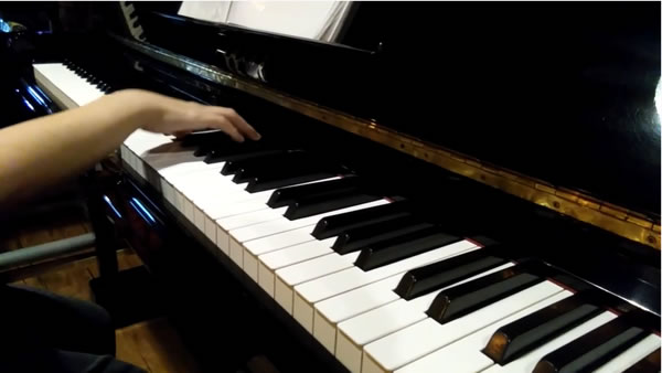 Perfect--Piano-cover--Model-UH3--Yamaha-18